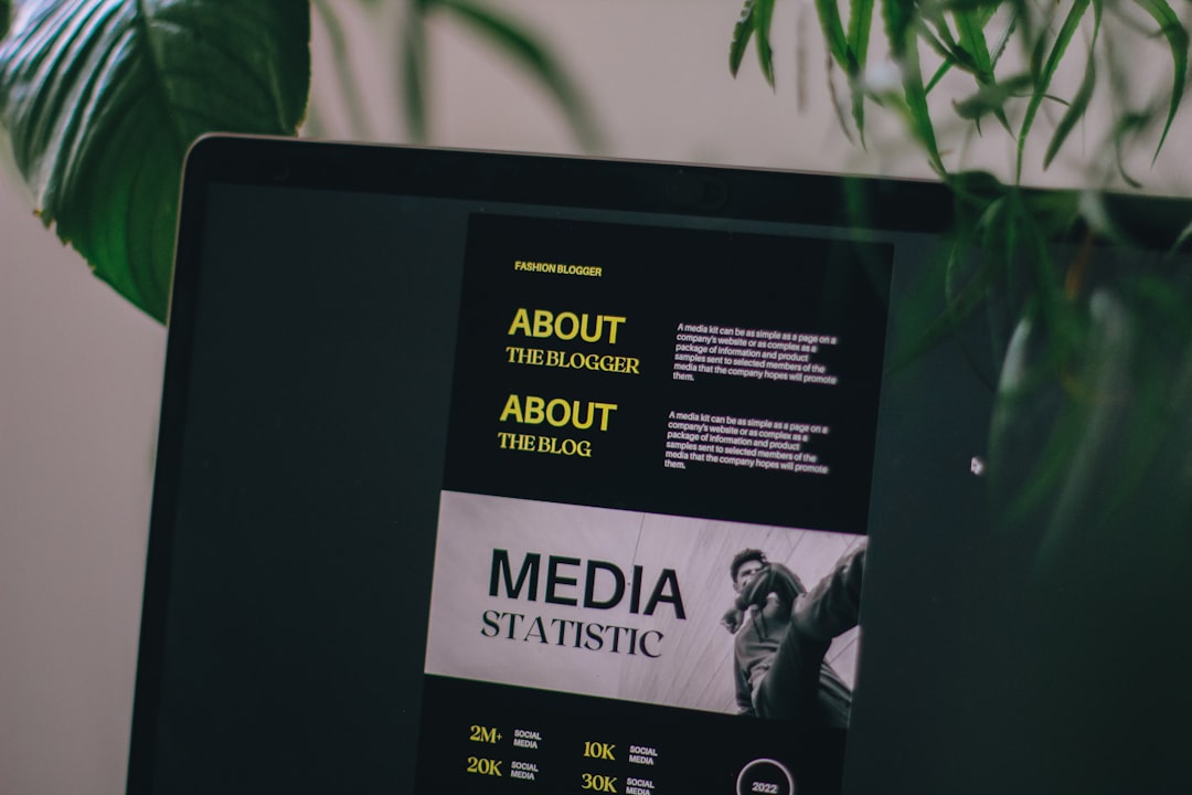 How DTC Brands Like Glossier Master Short URLs for Branding & Analytics