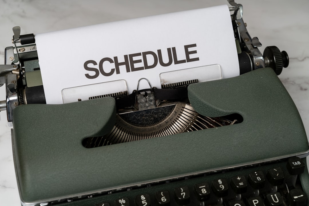 How Savvy Freelance Writers Track Their Pitch Link Opens