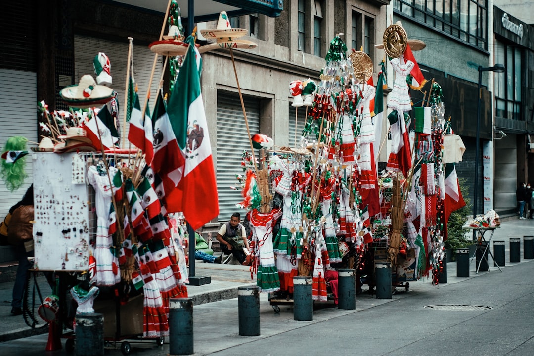 Mastering WhatsApp Status Link Tactics in Latin America