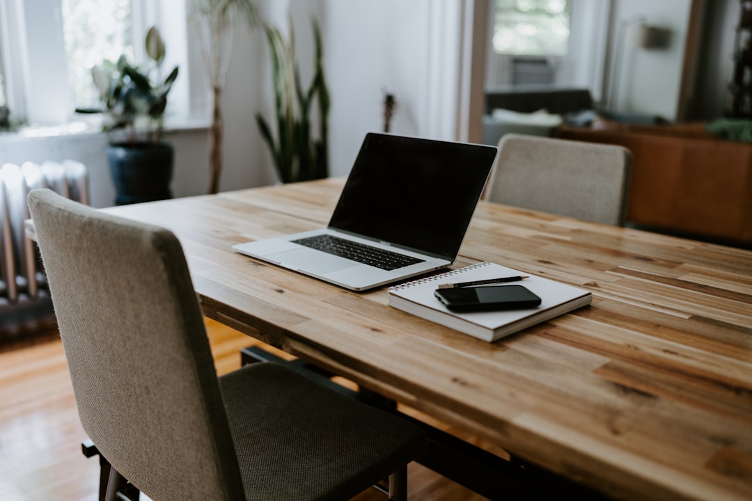 Productized Service Entrepreneurs: Ditch Raw URLs for Pro Links
