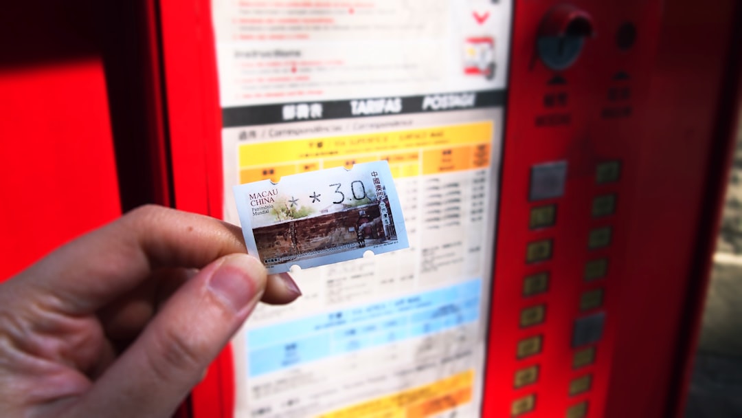 QR Code Size on Flyers: The Minimum Your iPhone Will Actually Scan
